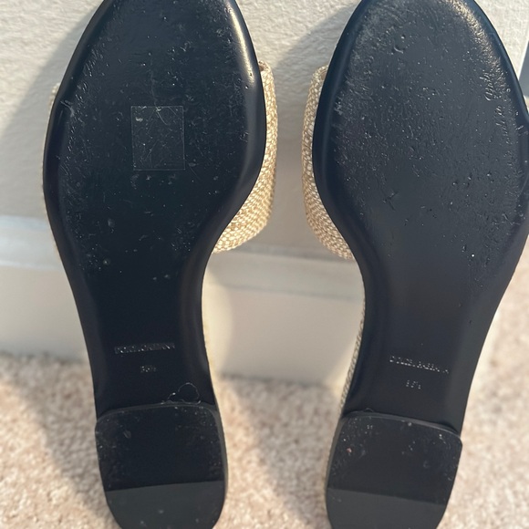 Dolce & Gabbana Black and Gold Textured Sandals - Picture 3 of 5